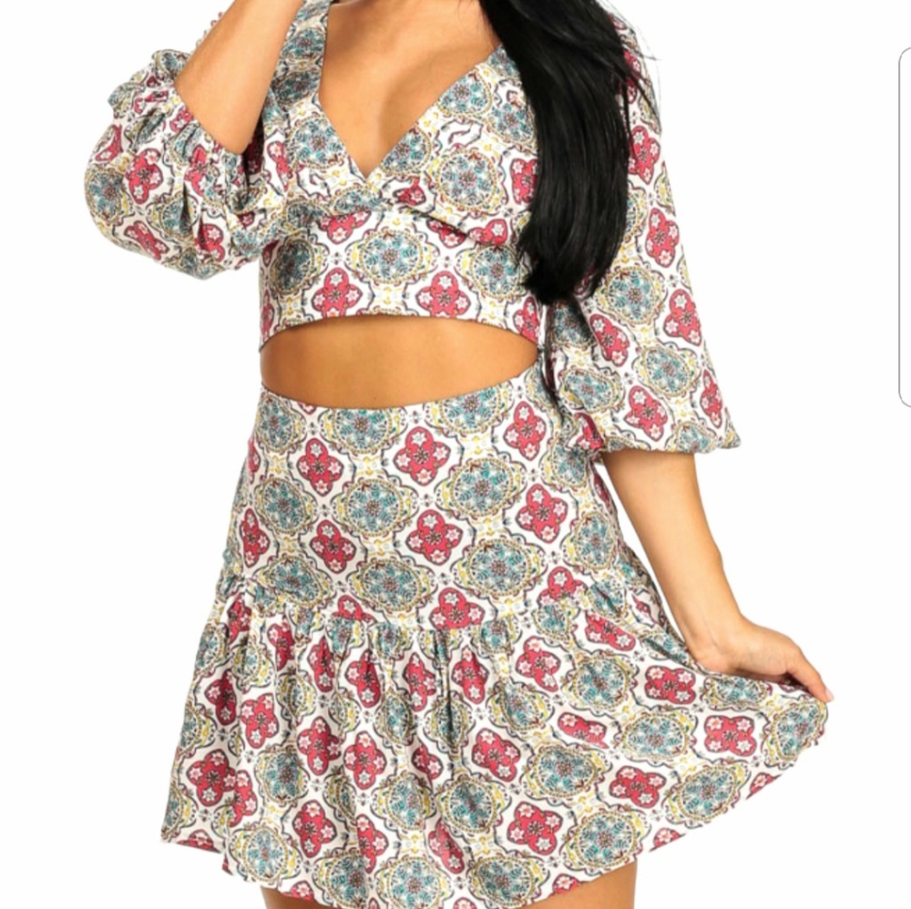 V-Neck Crop Top and High Waist Mini Skirt Set.